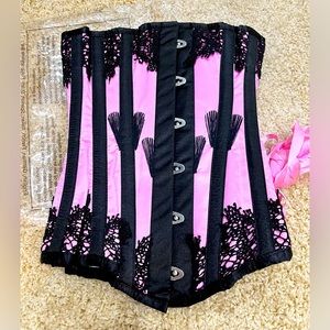 Satin and Ribbons 20” Corset Black & Pink NWT